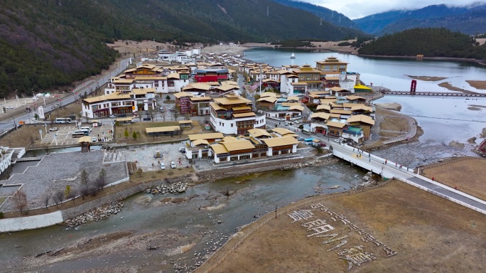4K航拍西藏鲁朗国际旅游小镇11