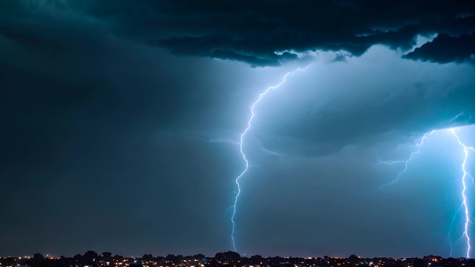 风雨雷电视频