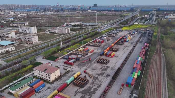 京杭运河江苏淮安港与铁路联动站