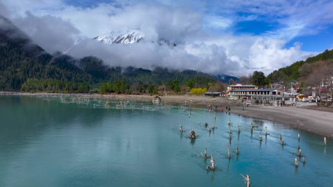 4K航拍西藏林芝波密古乡湖景区2