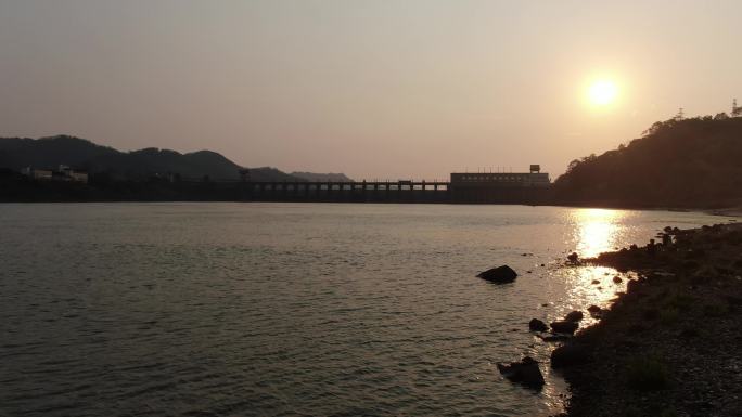 航拍横州郁江水坝西津发电站鸡儿滩日落夕阳