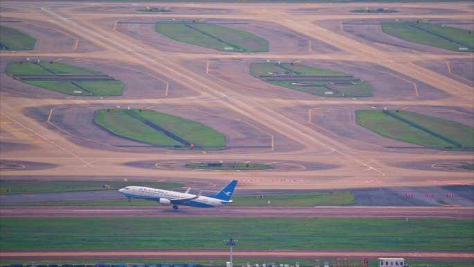 8K深圳机场起飞的厦门航空客机