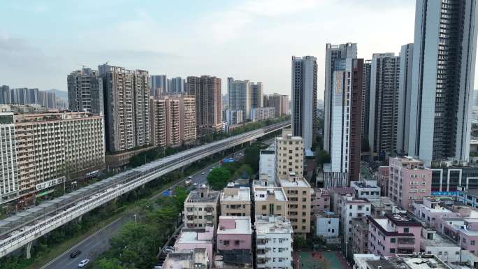 航拍深圳11号线沙井地铁站