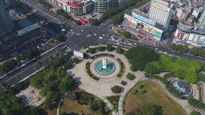 航拍沿海旅游城市北海市中心北部湾广场雕塑