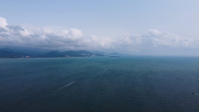 4K航拍十里银滩小径湾蓝天碧海延时风景