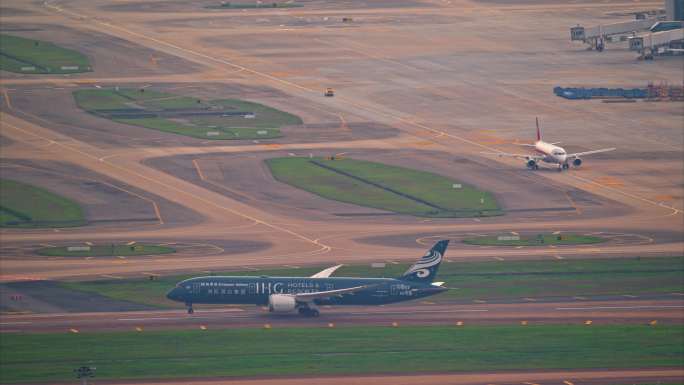 8K深圳机场起飞的海南航空客机1