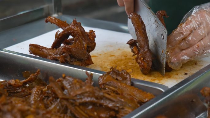 风味小吃，武汉鸭脖，卤鸭脖，鸭翅膀，鸭架