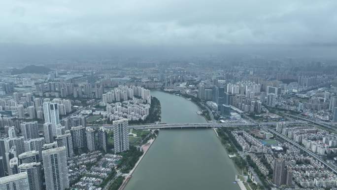 珠海前山水道航拍前山大桥阴天城市建筑风光