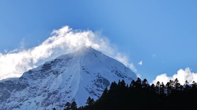 云南雨崩雪山航拍