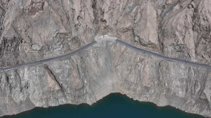 新疆帕米尔高原塔莎古道塔河之源叶尔羌河