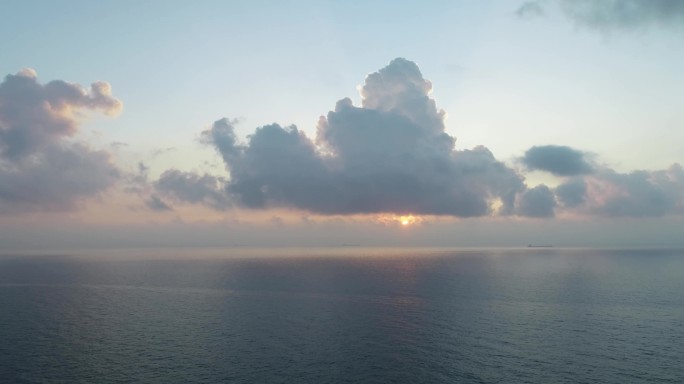 云朵、日出、海面、岛屿 4k视频