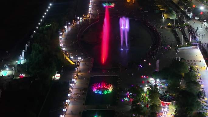 江西南昌红谷滩区秋水广场音乐喷泉夜晚夜景