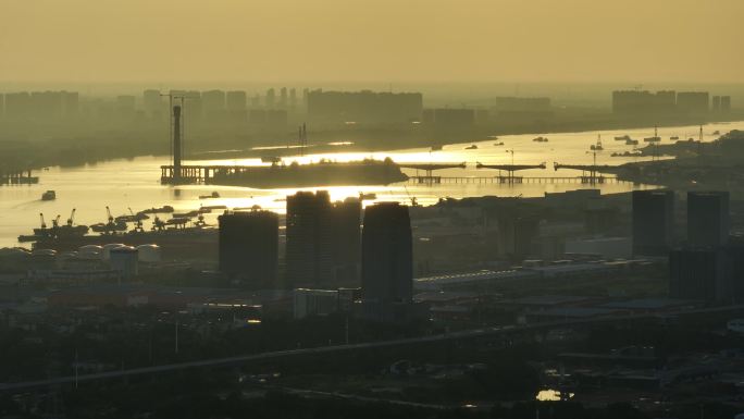 金色落日河流城市