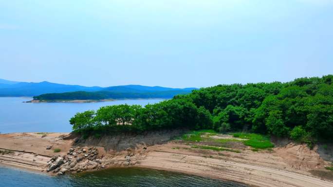 4k航拍松花湖夏季岛屿3