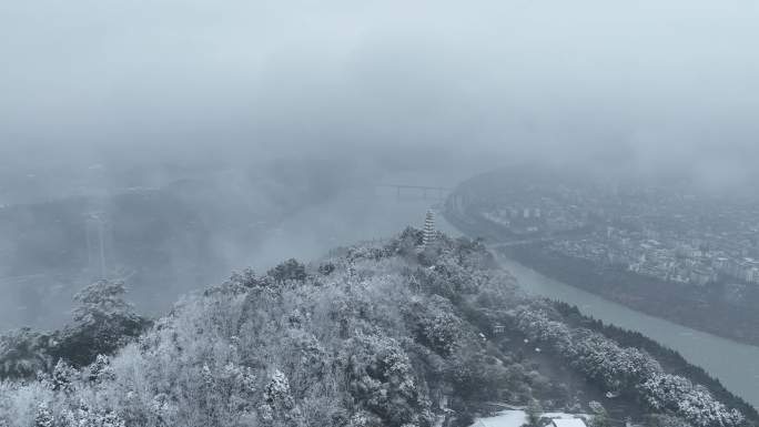 阆中古城白塔雪景 雪景 航拍 阆中白塔山