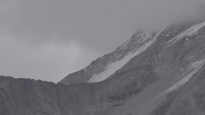 老鹰 甘孜 川西 雪山 飞行