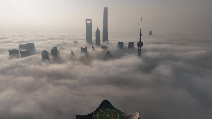 上海陆家嘴有光云海平流雾日出航拍