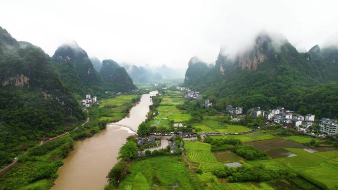 雨后的阳朔遇龙河