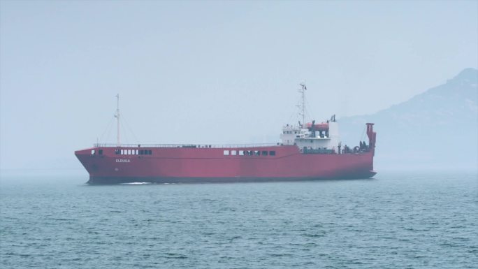 连云港 港口 码头 货船C044