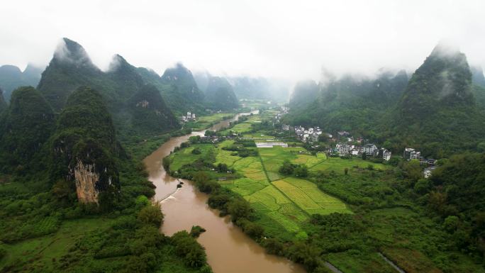 雨后的阳朔遇龙河