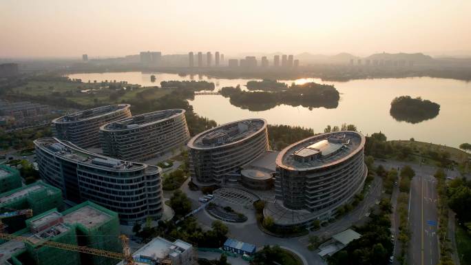 徐州城市风光大龙湖日落夕阳秋季风景航拍