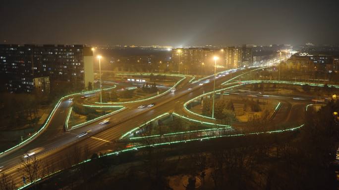 夜晚立交桥十字路口加速车流道路