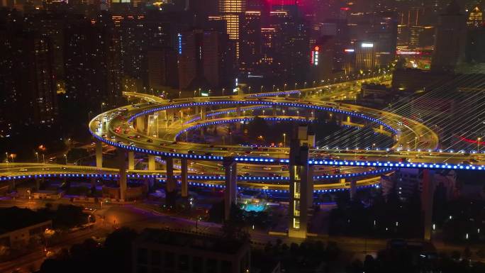 上海市黄浦区黄浦江南浦大桥桥梁夜晚夜景车