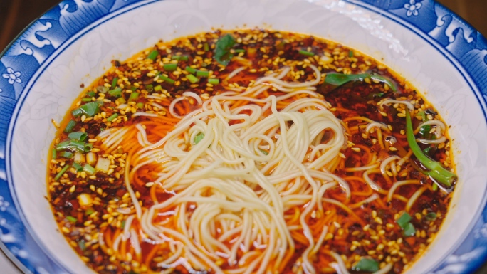 【原创】重庆小面面条面食杂酱面煮面肉丝面