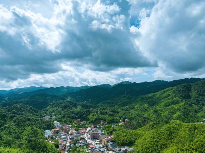 南昆山大景山区云雾风起云涌延时摄影