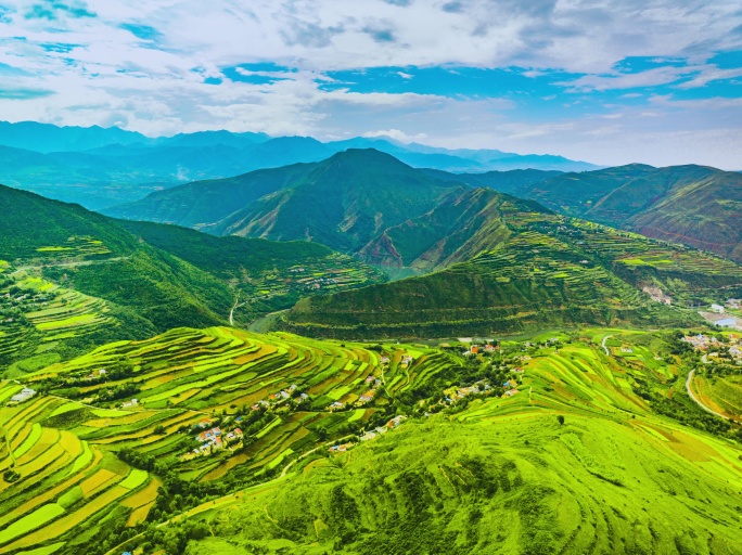 梯田 南屏山景区 山河航拍延时