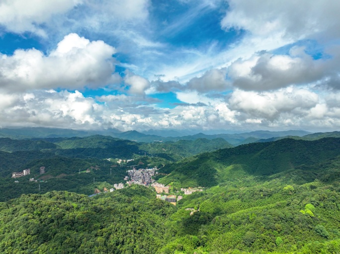 南昆山大景山区云雾风起云涌延时摄影