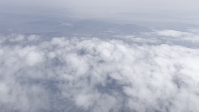 飞机视角 空中云层