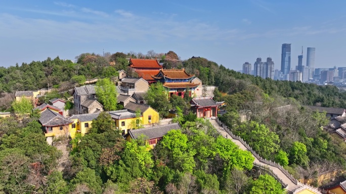 航拍春天云龙湖兴化禅寺,徐州旅游寺庙