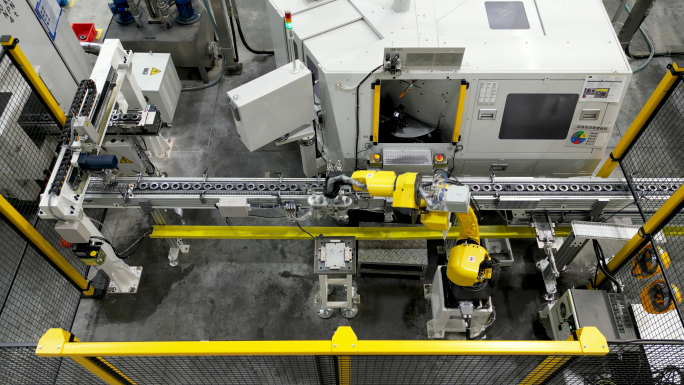 工厂自动化机械臂流水线航拍4k
