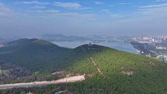 航拍徐州市云龙湖风景区云龙山观景台