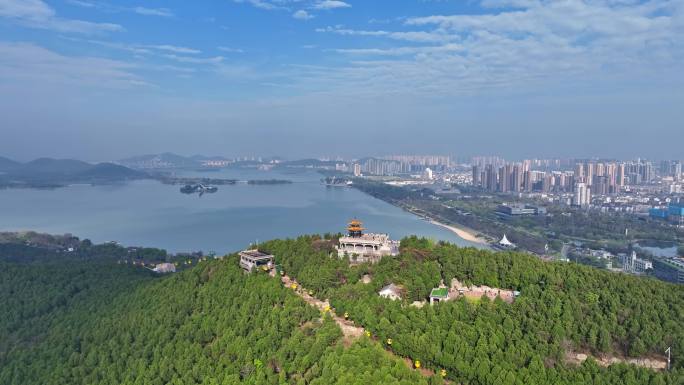 航拍徐州市云龙湖风景区云龙山观景台