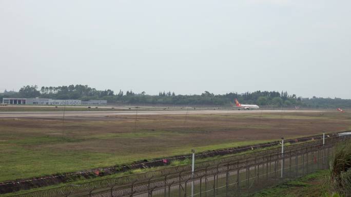 飞机起飞飞机跑道美兰机场海南航空消博会