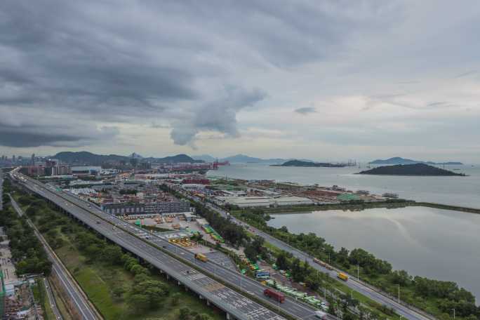 广深沿江高速、深圳港口码头和香港机场同框