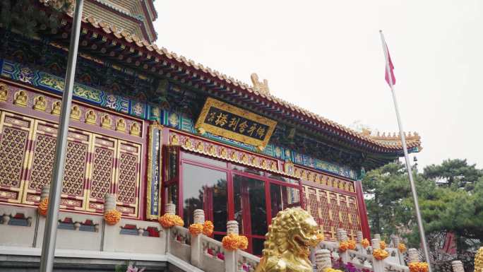 雨中灵光寺