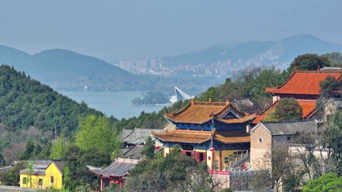 航拍春天云龙湖兴化禅寺,徐州旅游寺庙