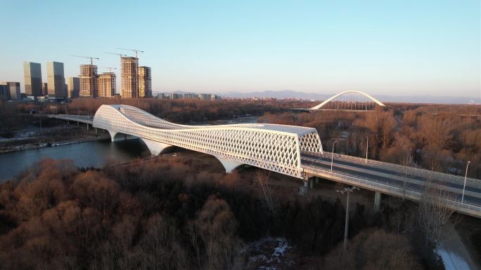 北京未来城大桥冬日早上