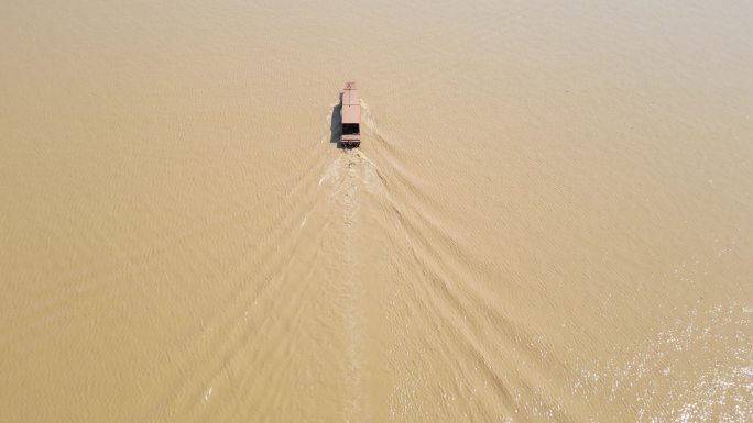 航拍东南亚柬埔寨暹粒码头萨里洞湖水上市场