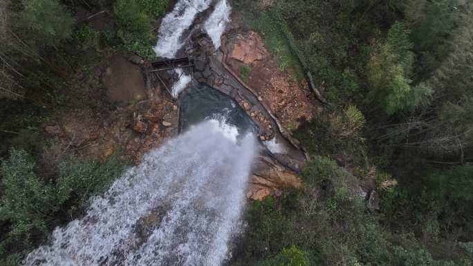 张家界武陵源宝峰湖奇峰飞瀑