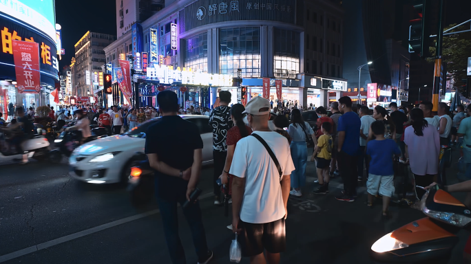 南昌胜利路步行街夜景人流延时空镜