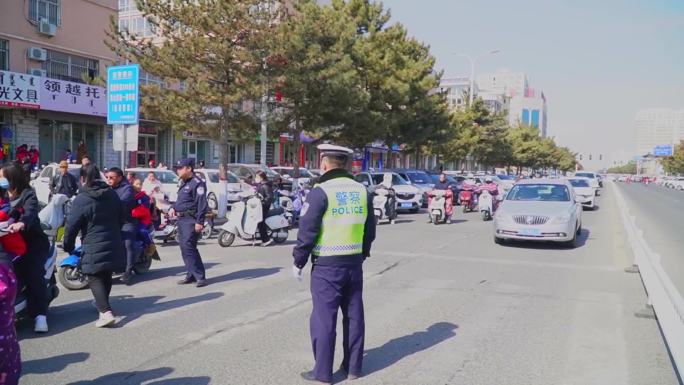 学校警察保护学生过马路站岗护学岗保护安全