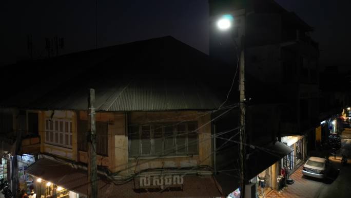 航拍东南亚柬埔寨马德望法国殖民建筑夜景