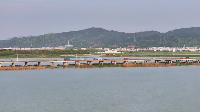 高速公路高架桥湖面水面河面江面基建道路