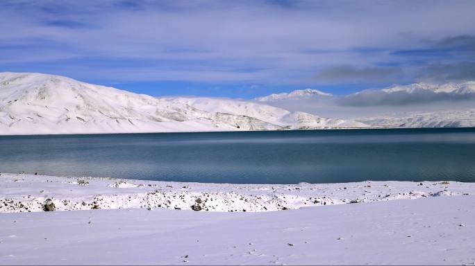 新疆帕米尔高原昆仑雪山白沙湖地拍