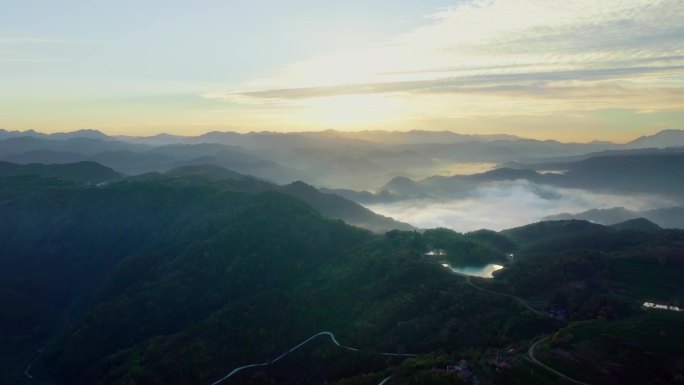 绍兴穿岩十九峰