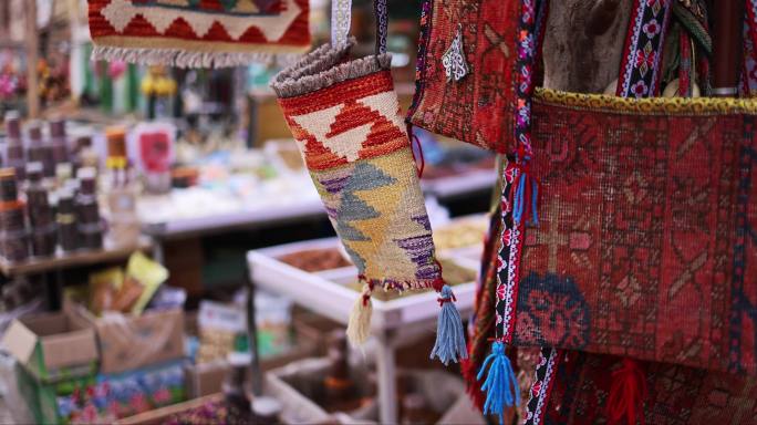 新疆喀什古城手工毯地毯毛毯